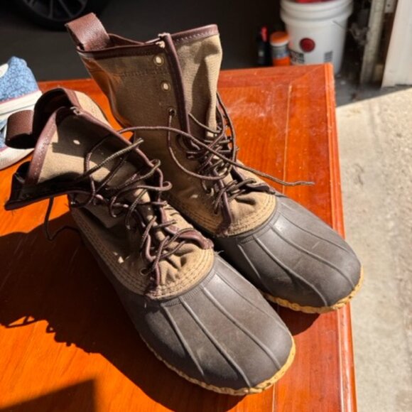 LL Bean Waxed Canvas Duck Boot Men’s 10 Lace Up Waterproof  - used like new - Picture 1 of 4